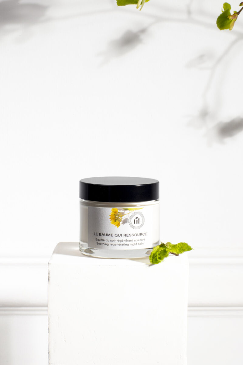 A rejuvenating and soothing face balm, rich in regenerating and moisturising linden blossom ingredients.